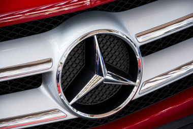 Mercedes frena sulle auto elettriche, troppo ottimismo