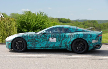 Aston Martin DBS: l’erede V12 sarà una vera supercar [FOTO SPIA]