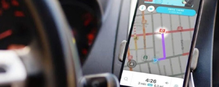 android, waze sfida google maps con i suoi nuovi avvisi di guida