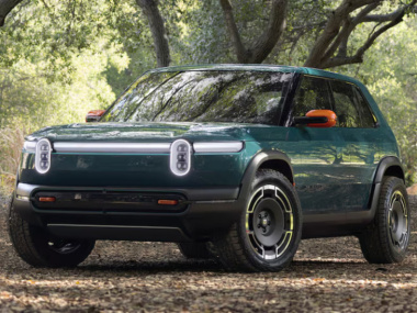 Rivian R3X, il design si ispira alle iconiche Audi Quattro e Lancia Delta Integrale
