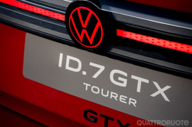Volkswagen – ID.7 GTX Tourer, la familiare va di fretta