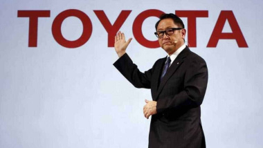 Toyota, Akio Toyoda: “Con un’elettrica ci facciamo 90 ibride”
