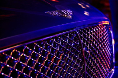 Bentley – La prima elettrica slitta al 2026
