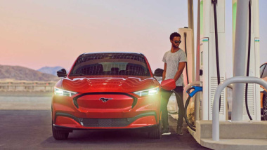 Ford lavora a due auto elettriche economiche: il rapporto