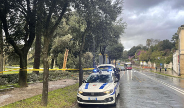 Roma, travolto e ucciso da un'auto davanti a Villa Borghese