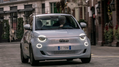 Fiat 500, a Mirafiori possibile la mild hybrid accanto all'elettrica