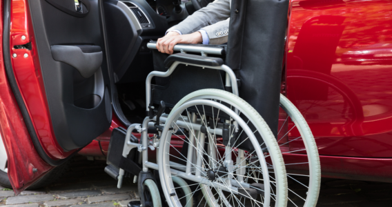 acquisto agevolato seconda auto per disabili: quando è possibile?