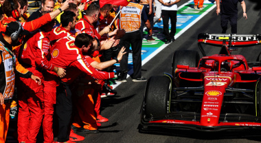 Gp Australia, la Ferrari fa doppietta: Sainz vince davanti a Leclerc, Verstappen si ritira