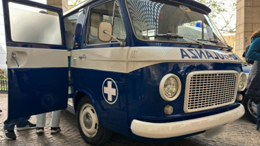 In prima linea con l'ambulanza Fiat 238: le foto