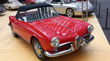 Classe ed eleganza per l'Alfa Romeo Giulia Spider: le foto