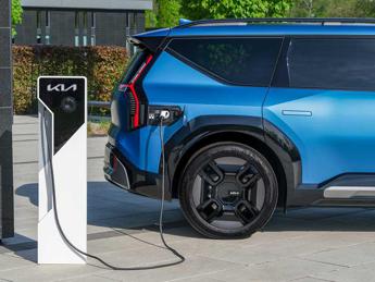 Auto elettriche: Il Governo lancia l’ipotesi sui biocarburanti