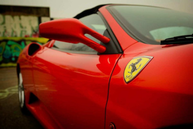 Una Ferrari così non l’avete mai vista: guardate che roba, è allucinante