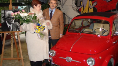 La Fiat 500 rossa di Pertini esposta a Genova