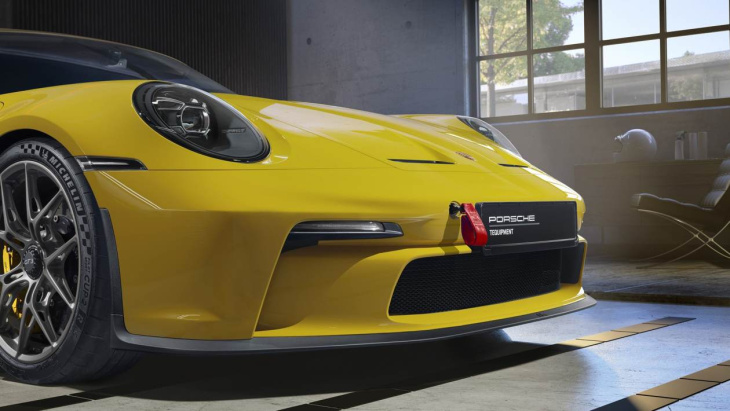 manthey-racing presenta un kit di potenziamento per la porsche 911 gt3 touring