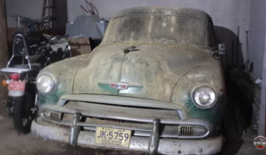 Una Chevrolet del 1952 è stata scoperta abbandonata in un fienile e sorprende dopo il lavaggio