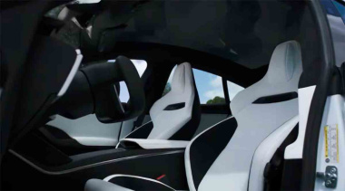 Video: Tesla lancia nuovi Sedili Sportivi per il Model S Plaid