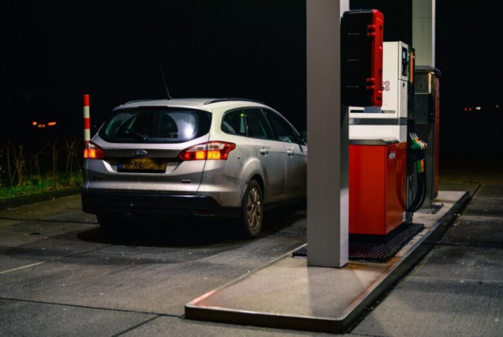 5 auto che consumano meno e che ti faranno risparmiare in benzina