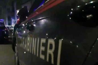 roma, suv in fuga si schianta su un'auto dei carabinieri