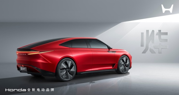 auto china 2024, honda porta al debutto il nuovo brand yè. p7 e s7 i primi modelli elettrici ed il concept gt