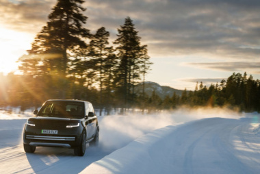 Range Rover, test a temperature estreme per la full electric