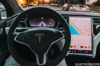 Il Dipartimento di Giustizia indaga sull’Autopilot della Tesla | Quattroruote.it