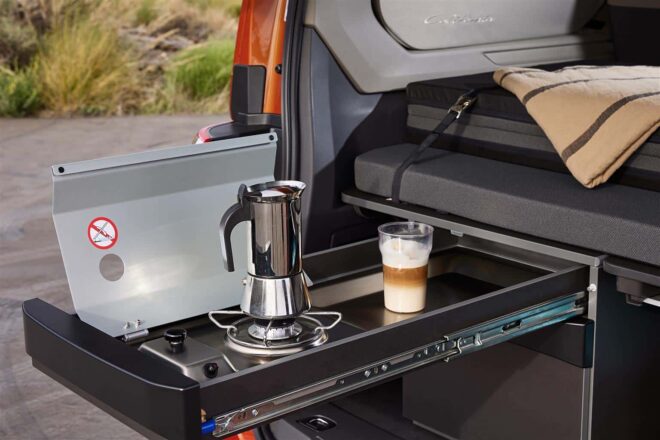 nuovo volkswagen california: il mini-camper si fa più spazioso, ora anche ibrido plug-in [foto]