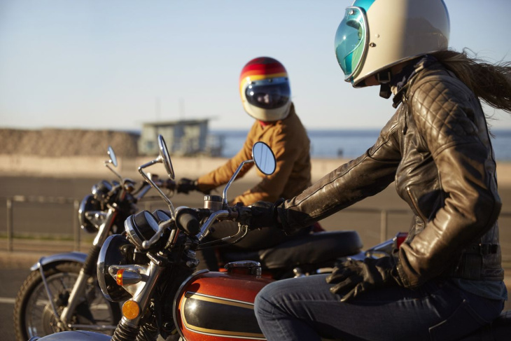 amazon, come scegliere il miglior casco da motociclista
