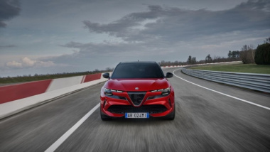 Alfa Romeo Junior Veloce, sviluppo ultimato: la sportiva elettrica è pronta