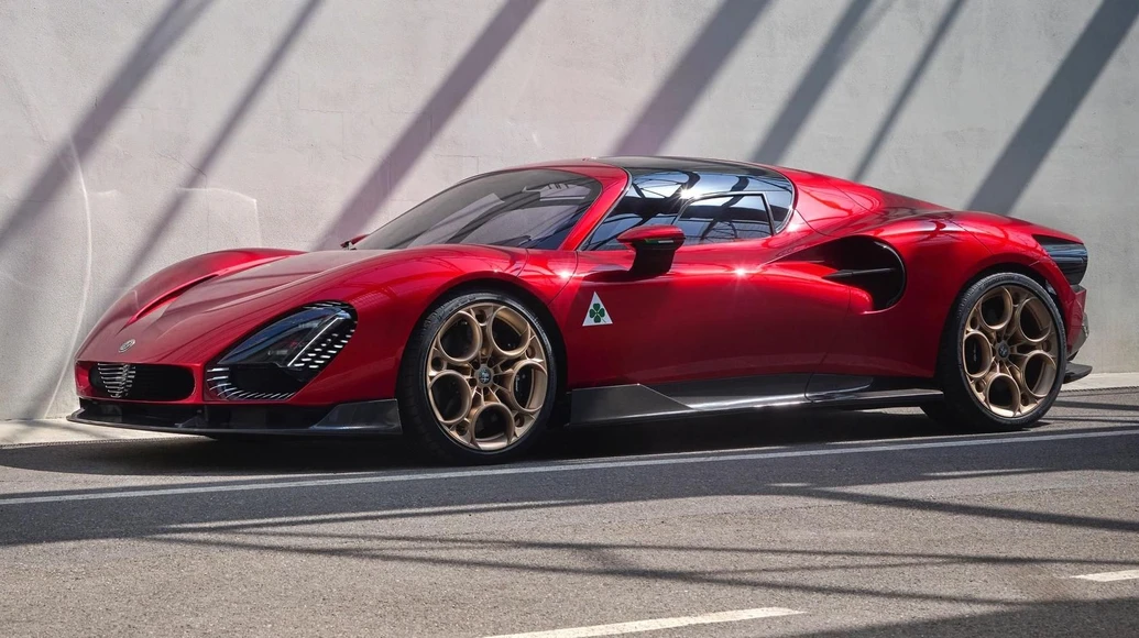 Alfa Romeo: al Goodwood Festival of Speed con 33 Stradale e Junior Elettrica