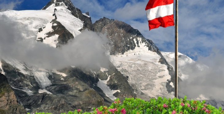 esplorare i migliori itinerari di autoturismo di montagna in austria