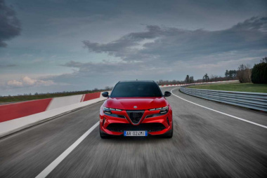 Alfa Romeo Junior Veloce, l’elettrica più sportiva del previsto
