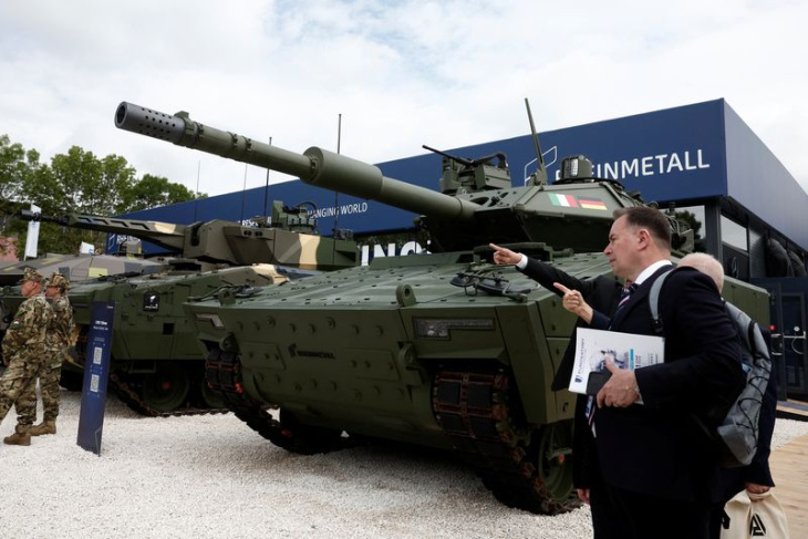 italia verso acquisto carri armati per 20 mld in 15 anni da rheinmetall