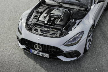 Mercedes AMG GT 63 PRO: 612 cavalli dal V8 biturbo, track oriented [VIDEO]